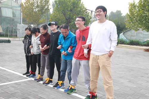 <a href='http://m.kimyattawrites.com/tuozhanz/583.html' target='_blank'><u>蛟龍出海</u></a><a href='http://m.kimyattawrites.com/tuozhan/changdixiangmu/' target='_blank'><u>拓展訓練項目</u></a>,<a href='http://m.kimyattawrites.com' target='_blank'><u>拓展訓練</u></a>項目蛟龍出海,<a href='http://m.kimyattawrites.com/tuozhan/changdixiangmu/' target='_blank'><u>場地項目</u></a>