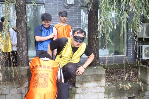<a href='http://m.kimyattawrites.com/tuozhan/changdixiangmu/' target='_blank'><u>場地項目</u></a>,拓展信任之旅,<a href='http://m.kimyattawrites.com/tuozhan/' target='_blank'><u>拓展項目</u></a>感恩之旅,盲行<a href='http://m.kimyattawrites.com' target='_blank'><u>拓展訓練</u></a>項
