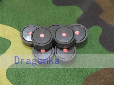 煙彈應存放在干燥陰涼處，防止煙彈因受潮失去發煙效果。