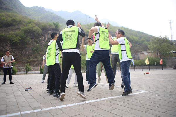 <a href='http://m.kimyattawrites.com/tzxinde/' target='_blank'><u>拓展訓練心得體會</u></a>