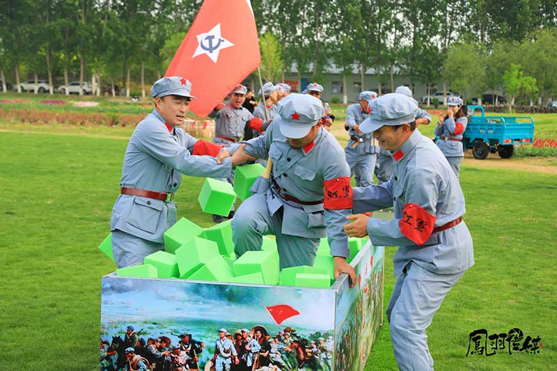 紅色運動會項目:過草地+手榴彈擲準